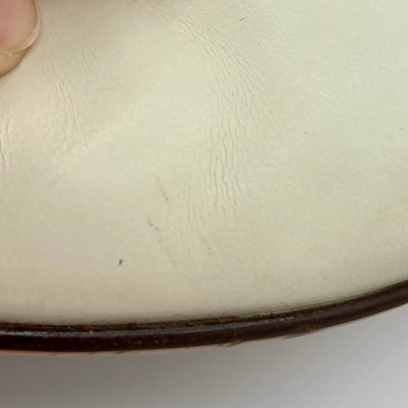 Vintage Salvatore Ferragamo Leather Pumps - Picture 10 of 11